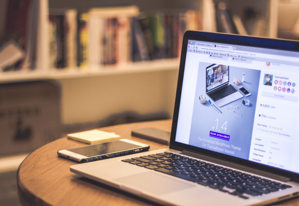 Image of a laptop on a desk